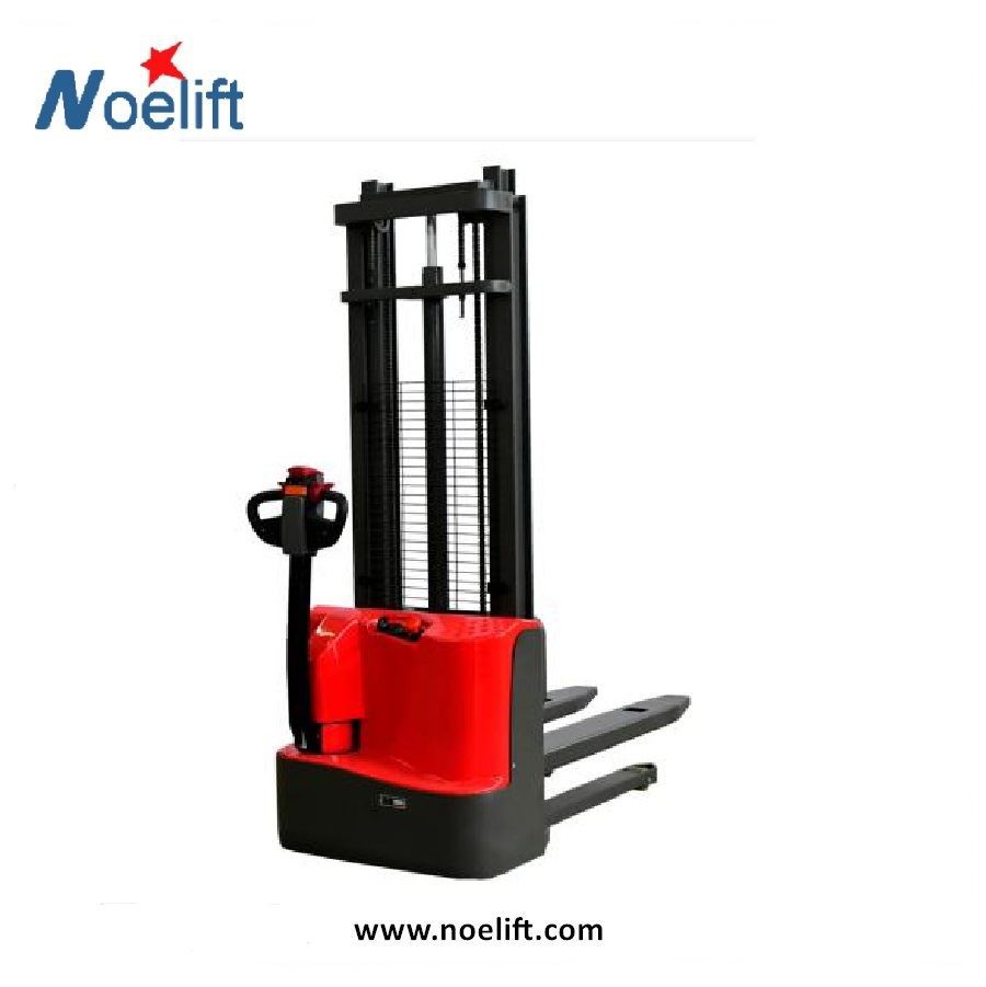 SMALL ELECTRC PALLET STACKER 2
