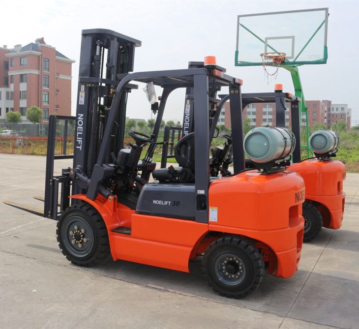 Forklift Petrol 3 tons 4.5 meters Propane Forklift With Japan Engine