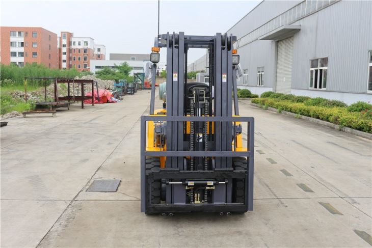 LPG PROPANE GAS FORKLIFT 1.5 TON