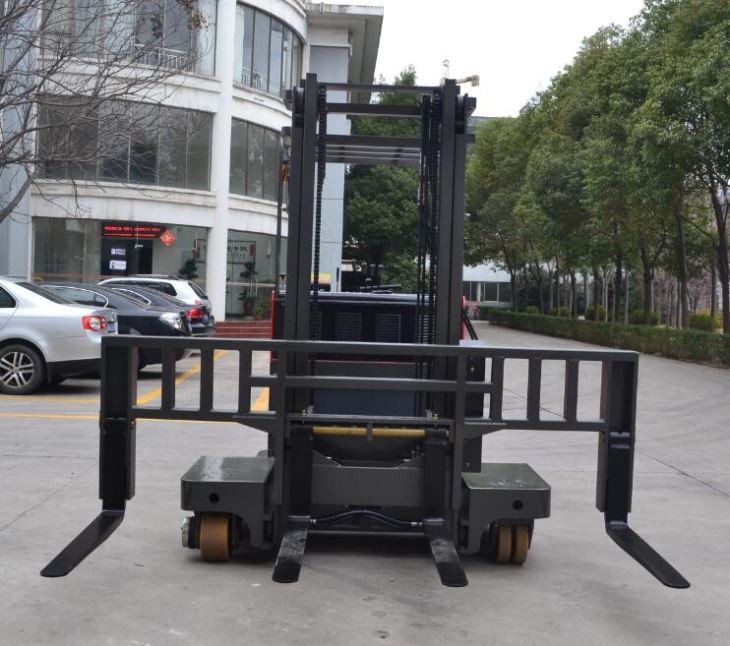 2500kg 4 Direction Electric Reach Truck factory
