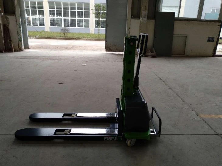 500kg self loading forklift