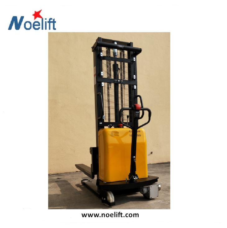 Carretilla elevadora eléctrica de tipo mini con capacidad de 1000 kg de China