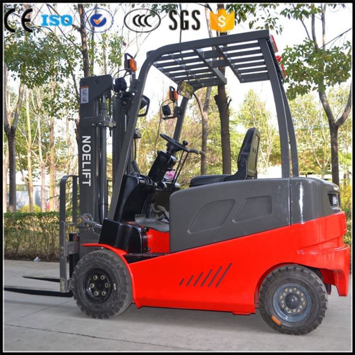 Four Wheel Electric Forklift