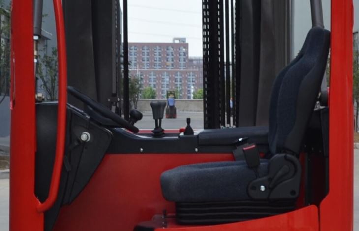 Narrow Aisle Forklift 3 Way Electric Pallet Stacker Swing Reach Truck