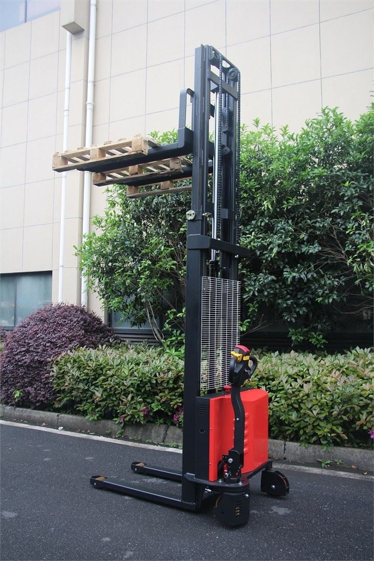 warehouse Equipments manufacturers