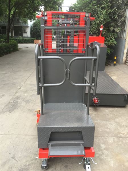 RECOGEDOR ELÉCTRICO CON ALTURA DE ELEVACIÓN 6000mm