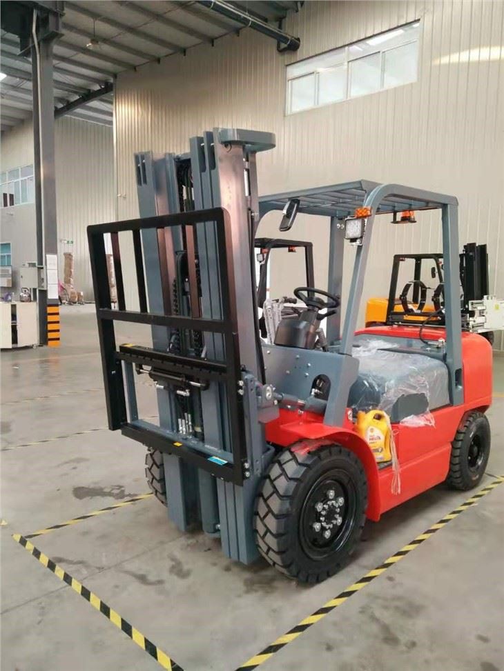 Gasoline Small Tonnage Forklift Truck